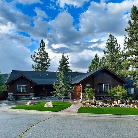 Custom Single Story Cabin With Jacuzzi Pool Table & Big Game Room With Arcade Games Биг Беър Лейк Екстериор снимка